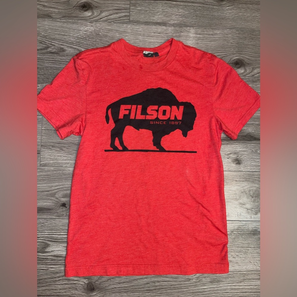 CC FILSON Buckshot‎ Buffalo Bison Logo T-Shirt Cardinal Red Size XS